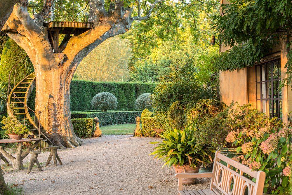 Outdoor Living Provence Garden