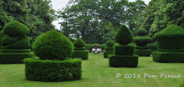 Abstract Topiary Form Chteau Dambleville Photo Thomas Dupaign