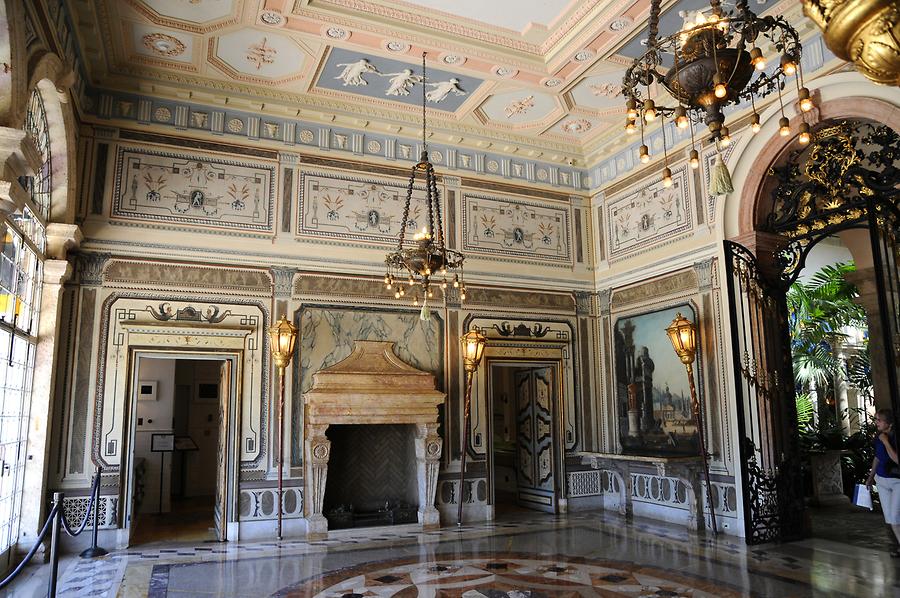 Vizcaya Museum