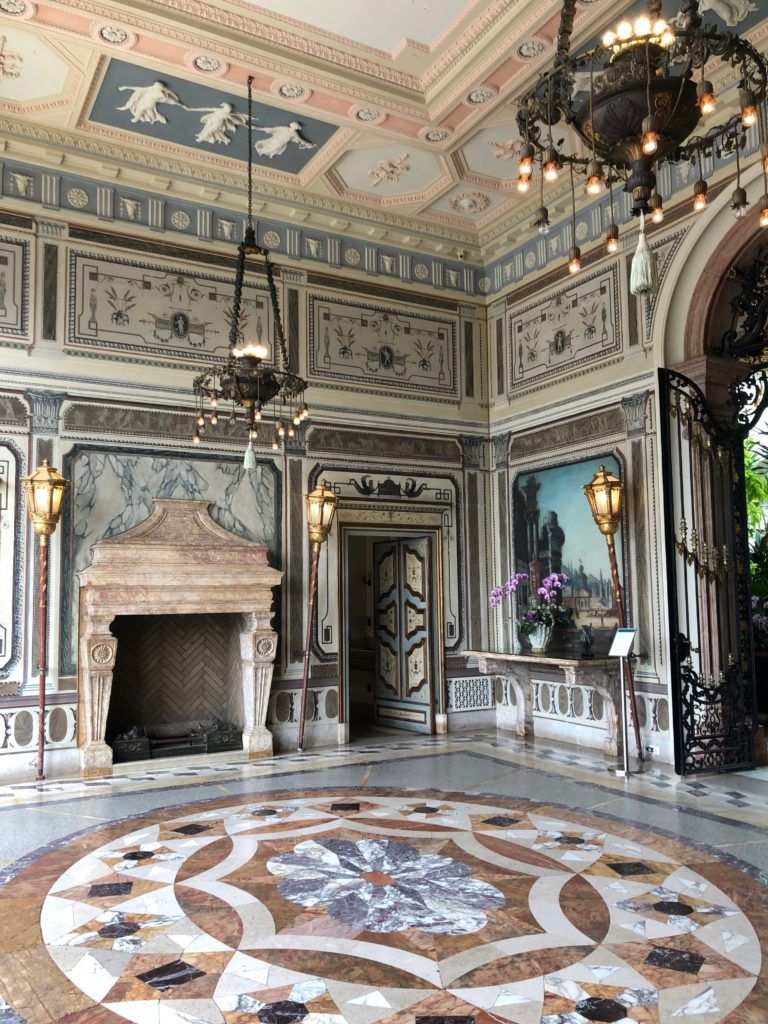 Miami Carmen Edelson Luxury Travel Blogger