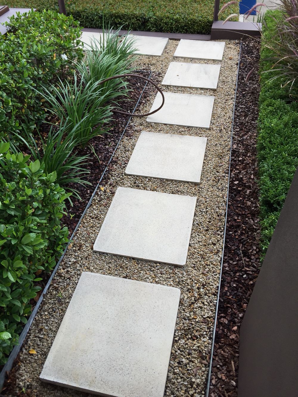 Patio Backyard Walkway Stepping Stones Recognizealeadercom