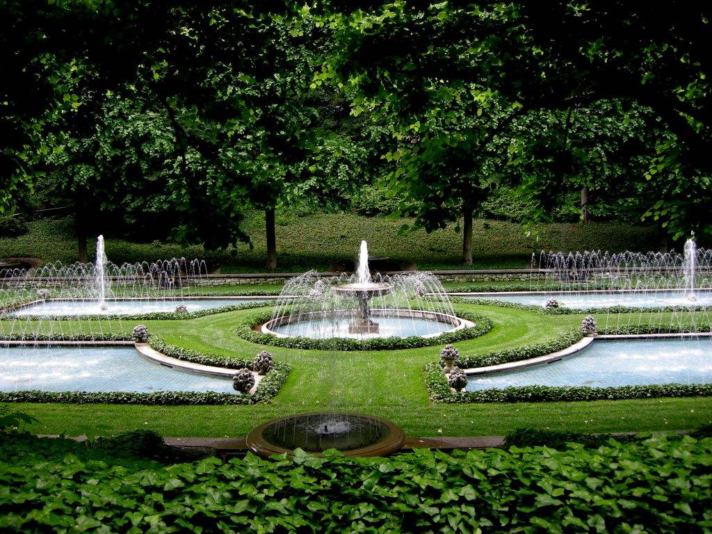 One Story Courtyard Plan Google Search Small Courtyard Gardens