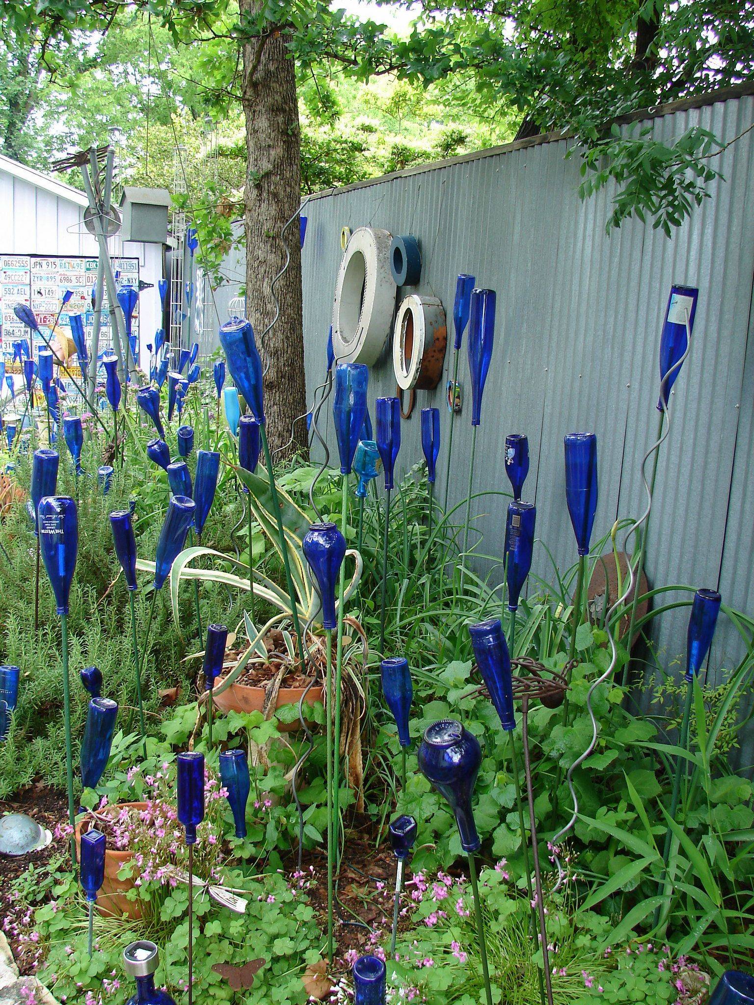 Diy Wine Bottle Garden Decor Ideas
