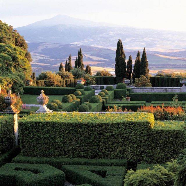 Italian Renaissance Garden Ayanahouse
