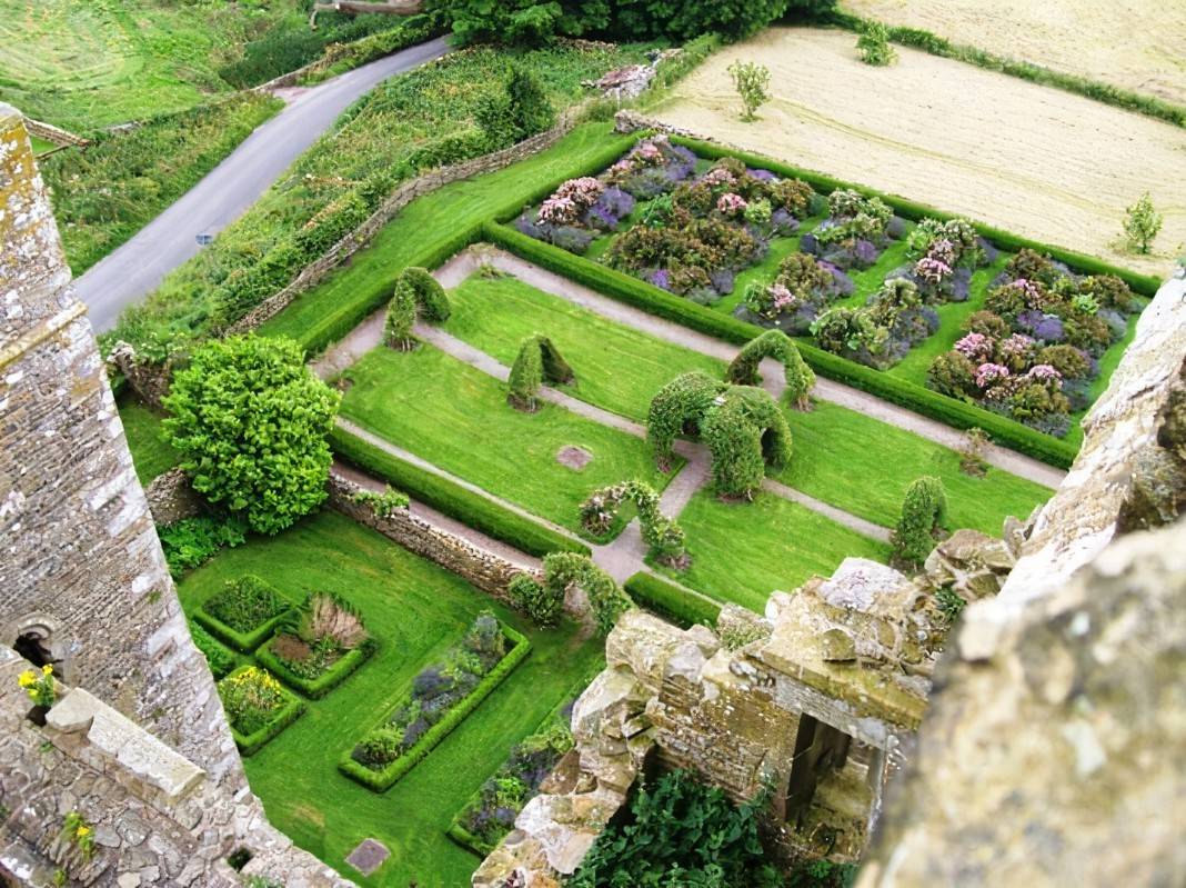 14 Medieval Castle Garden Ideas You Cannot Miss SharonSable