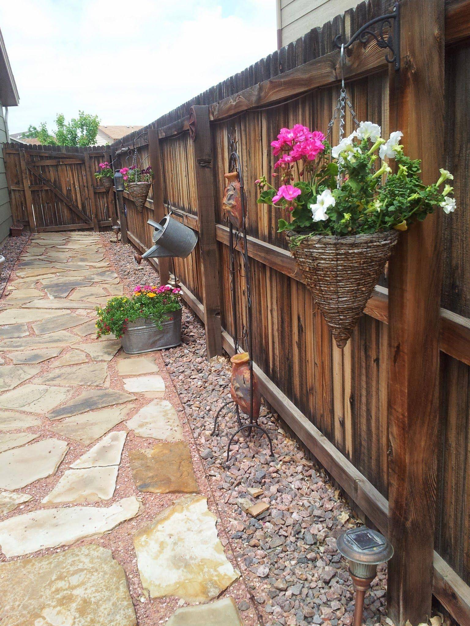 Vinyl Fence Home Decor Ideas
