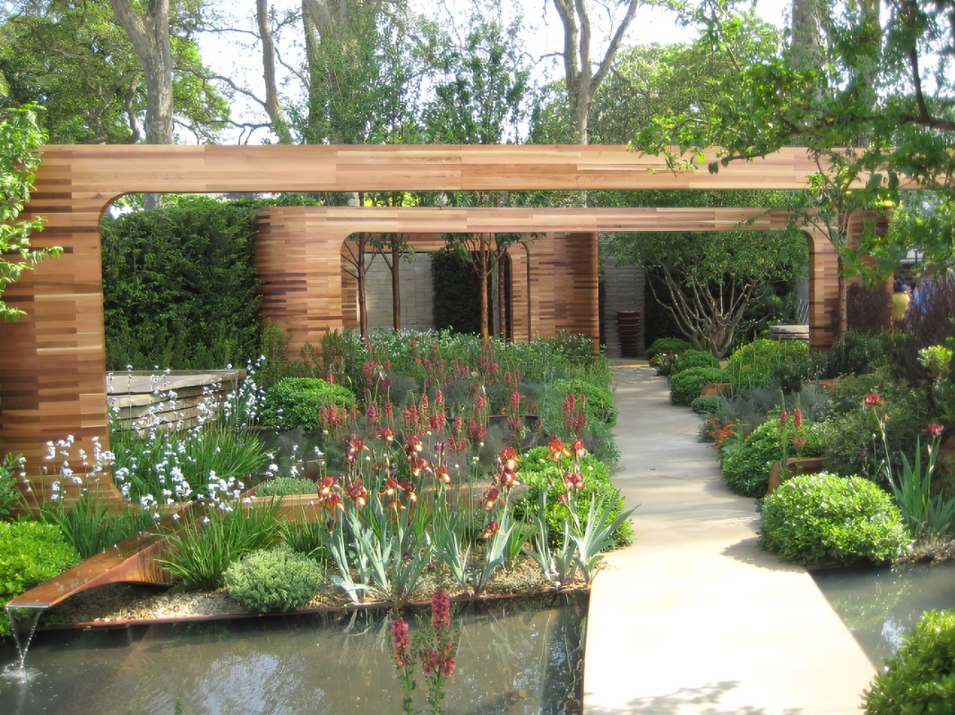 Zen Courtyard Modern Japanese Garden