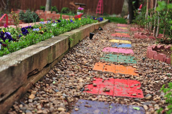 Beautiful Diy Stepping Stone Ideas