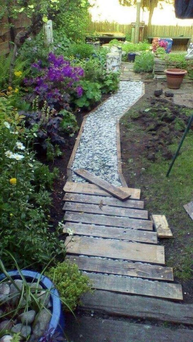 Affordable Garden Path Ideas