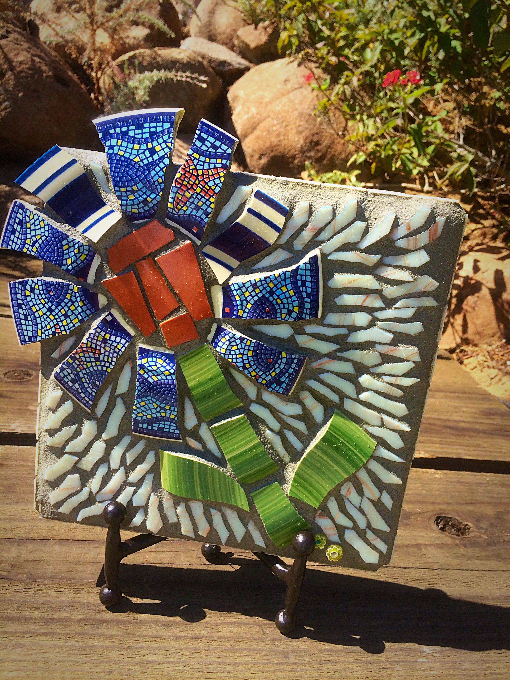 Wonderfull Diy Garden Mosaics Projects