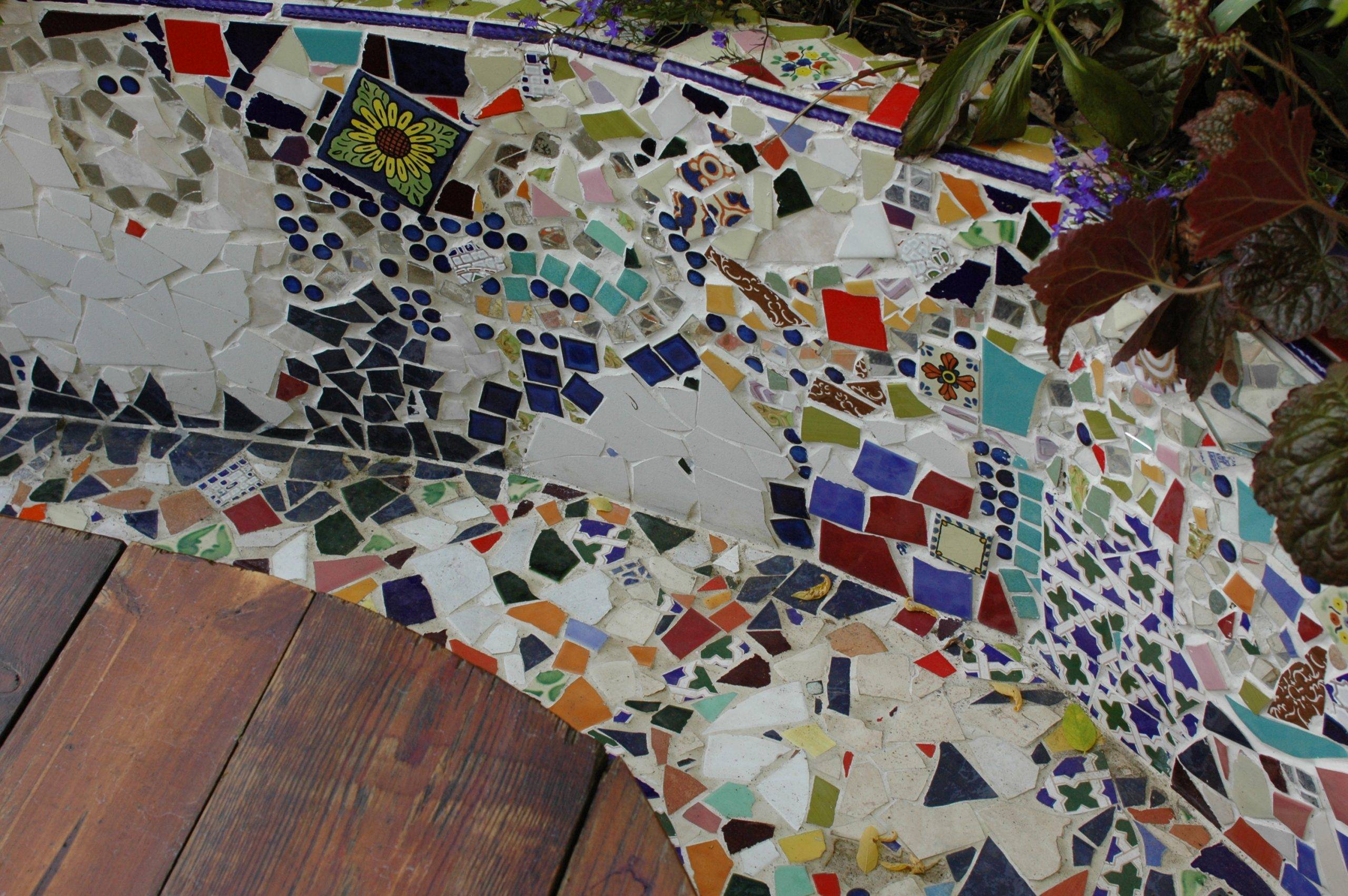 Best Diy Garden Mosaic Ideas