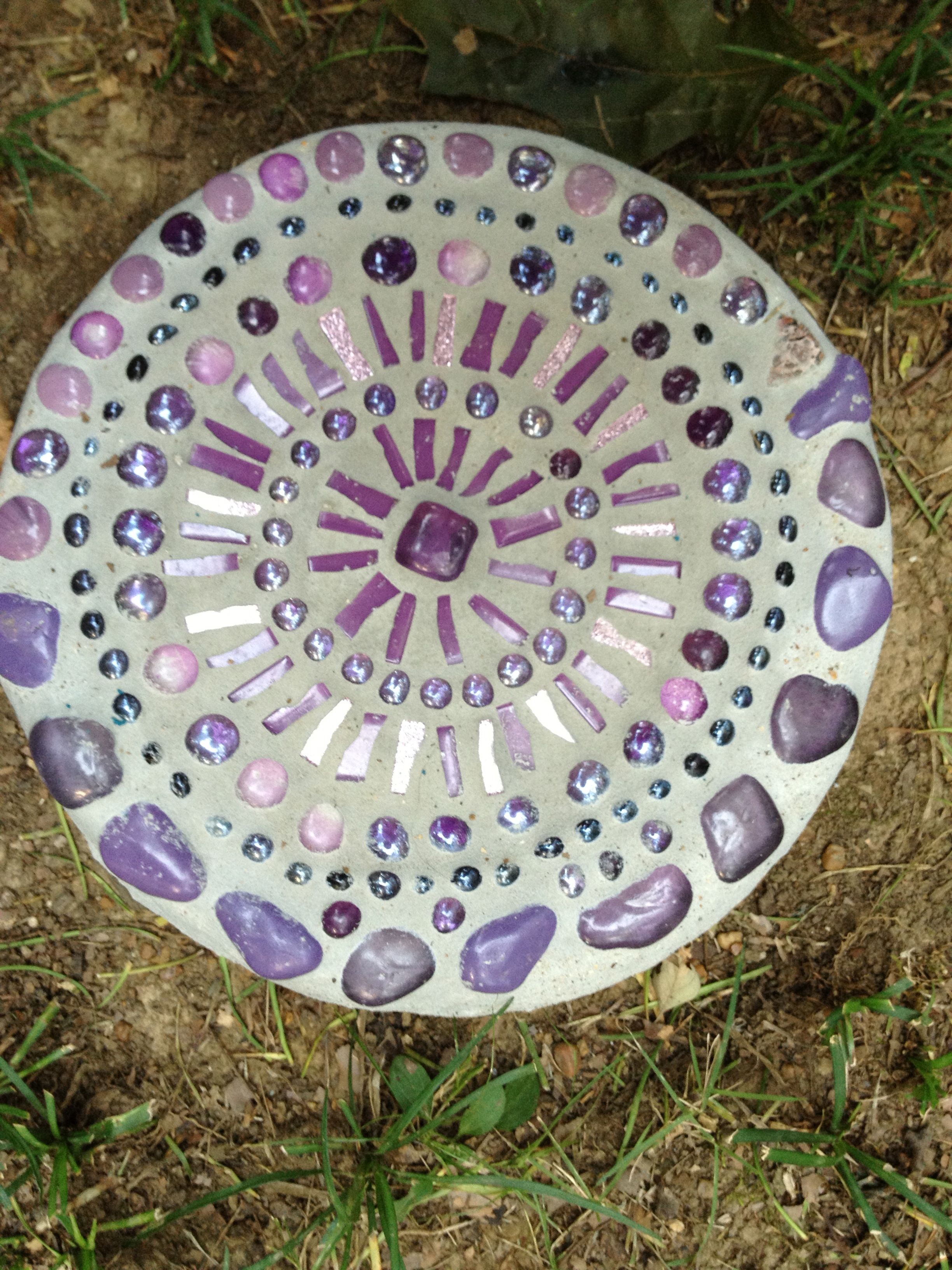 Diy Mosaic Tile Garden Stepping Stones