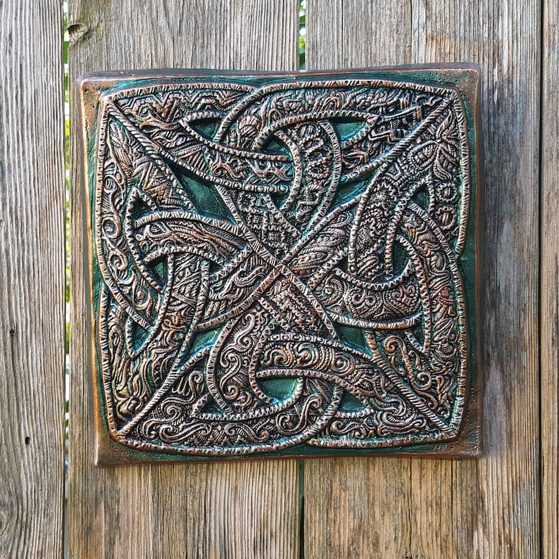 Celtic Knot Garden Decor Irish Ribbon Sculpture Gifts