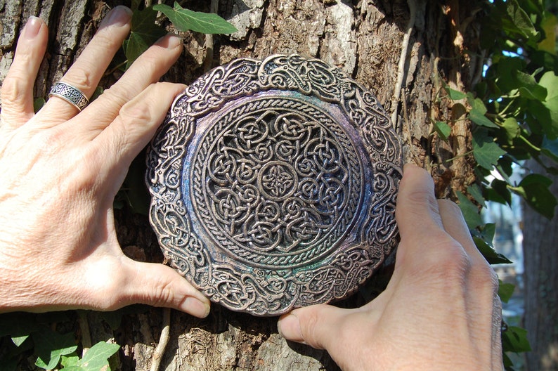 Celtic Knot Garden Decor Irish Ribbon Sculpture Gifts