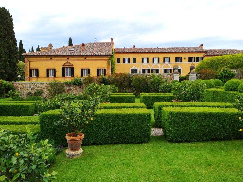 Villa La Foce Italian Garden