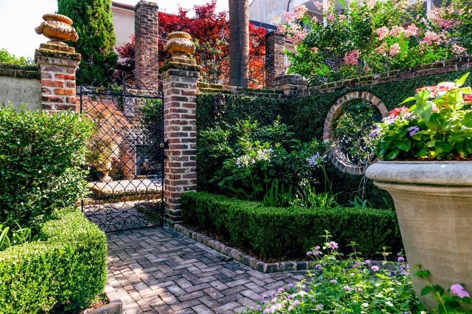 This Charming Charleston Garden