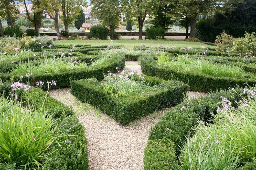 Tom Stuartsmiths Best Gardening Books Gardens