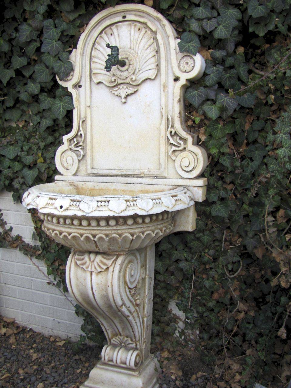 Italian Renaissance Style Wall Fountain