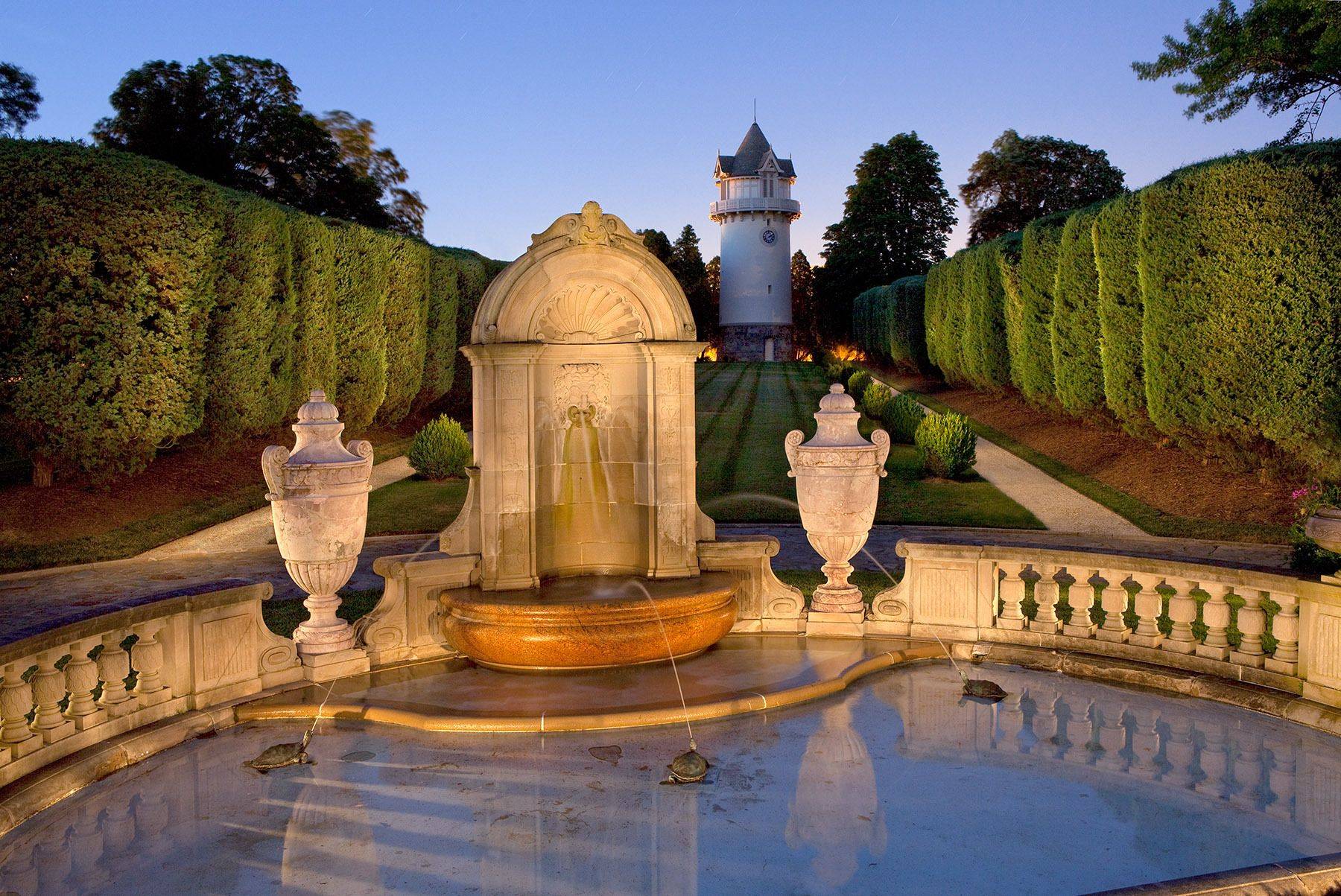 Wonderful Th Century Italian Renaissance Marble Fountain