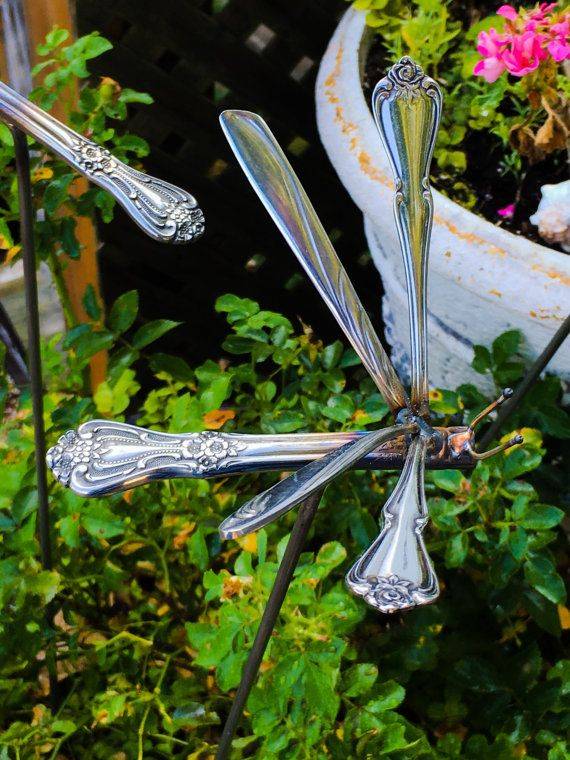 Metal Dragonfly Yard Art Whimsical Garden Decor