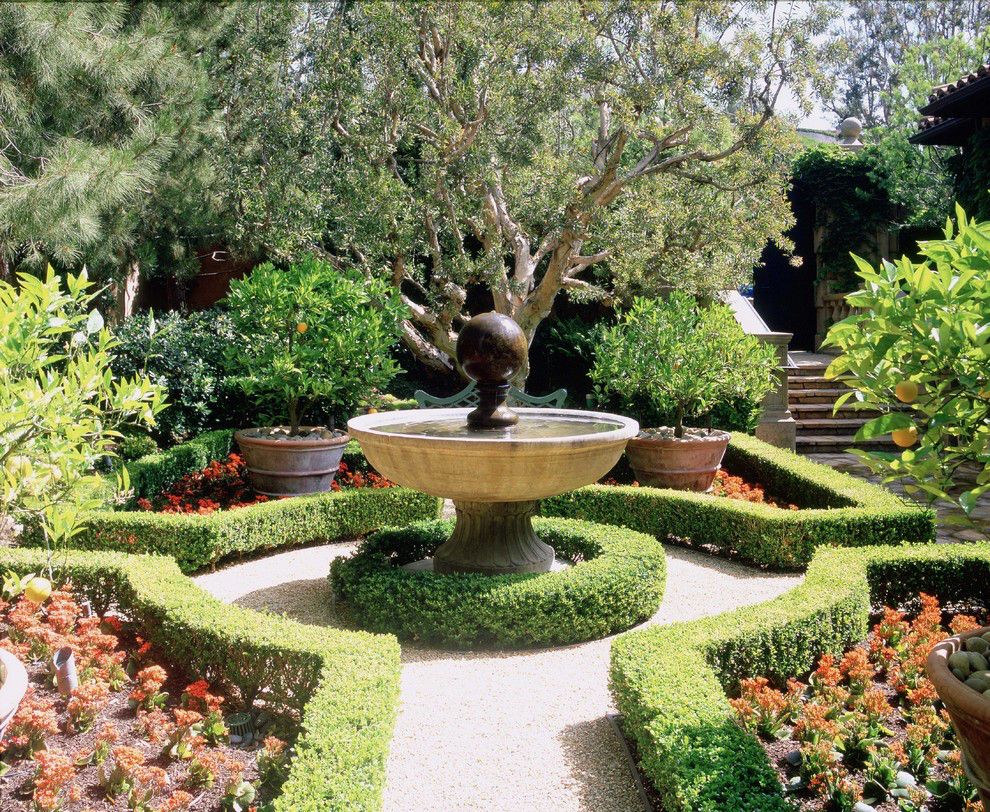 A Tuscan Style Garden