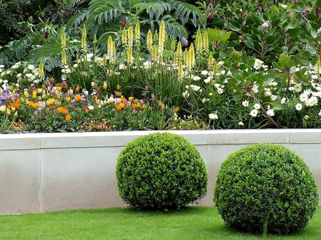 Modern Small Garden Design London Designer Hardwood Screen Bench