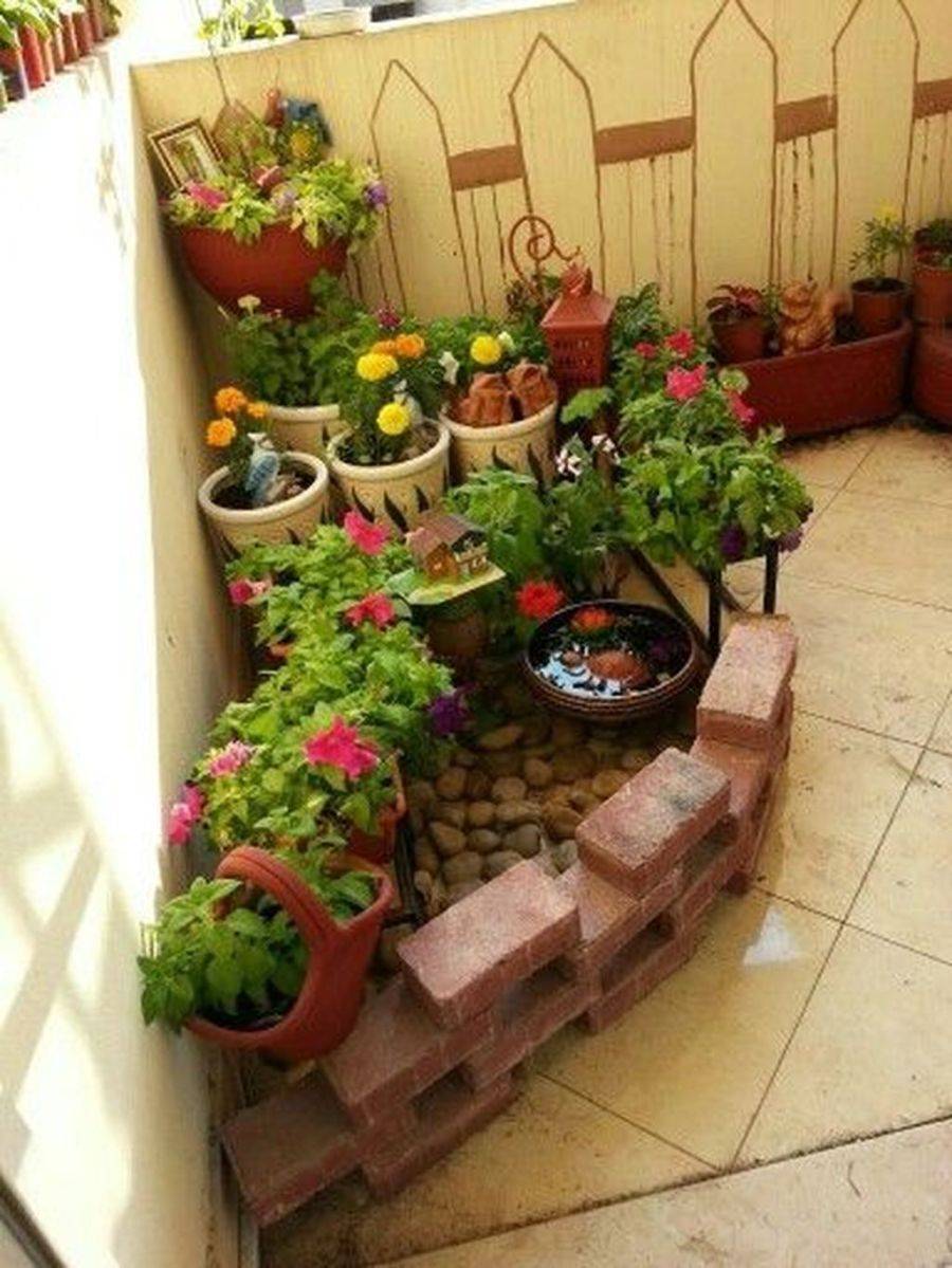 Gorgeous And Creative Flower Bed Ideas
