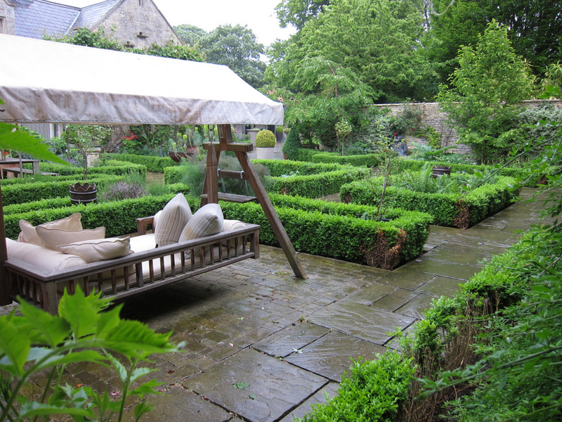Edwardian Garden Style
