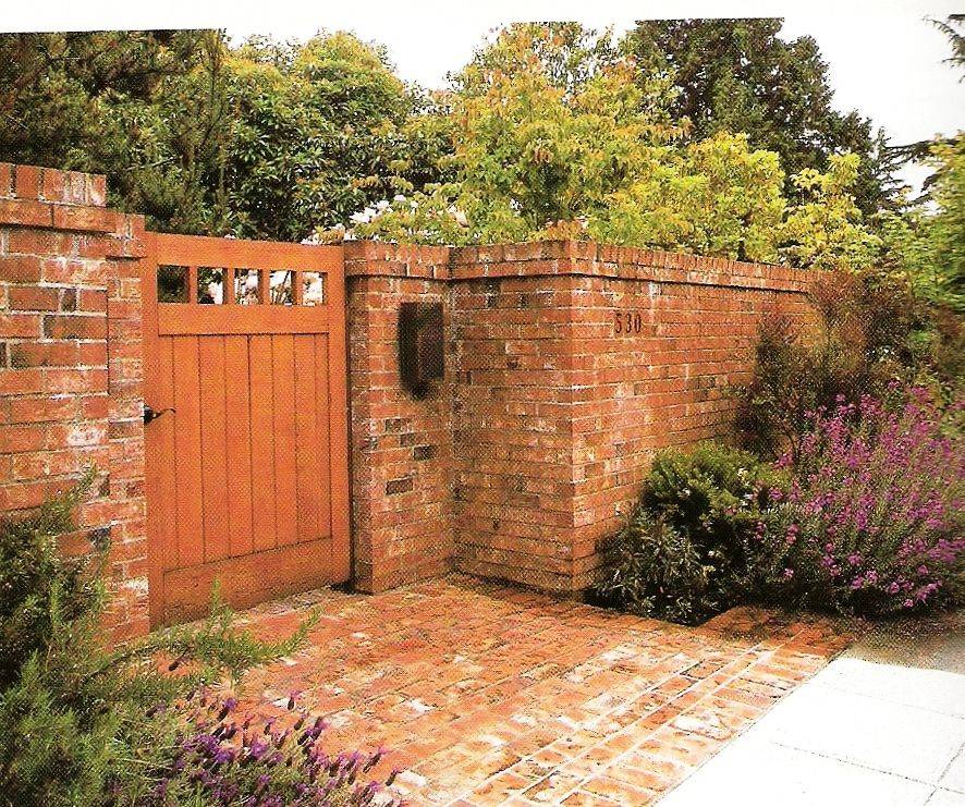 Crafts Wood Driveway Gate