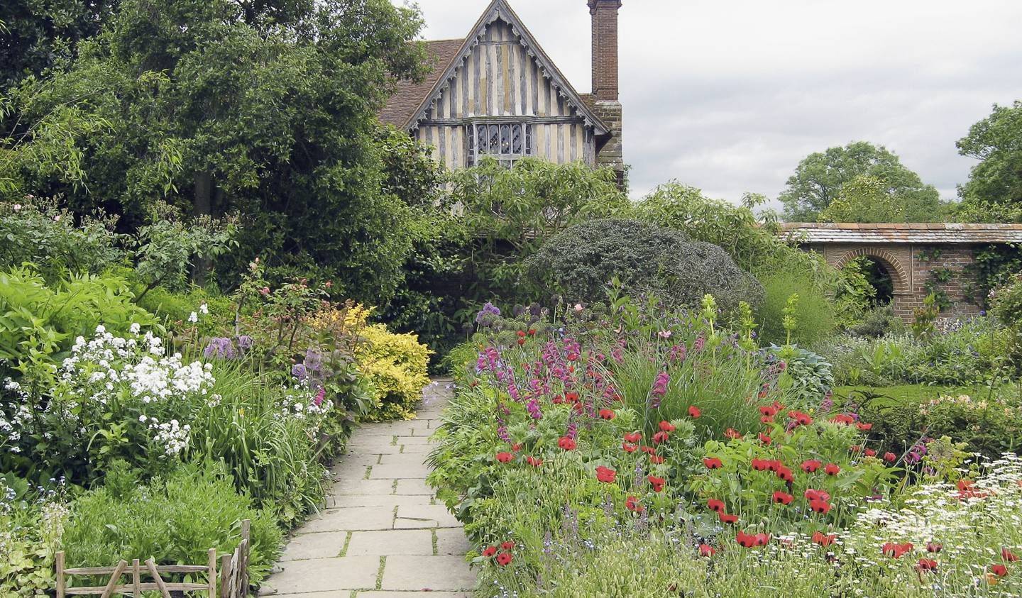 The Arts And Crafts Movement