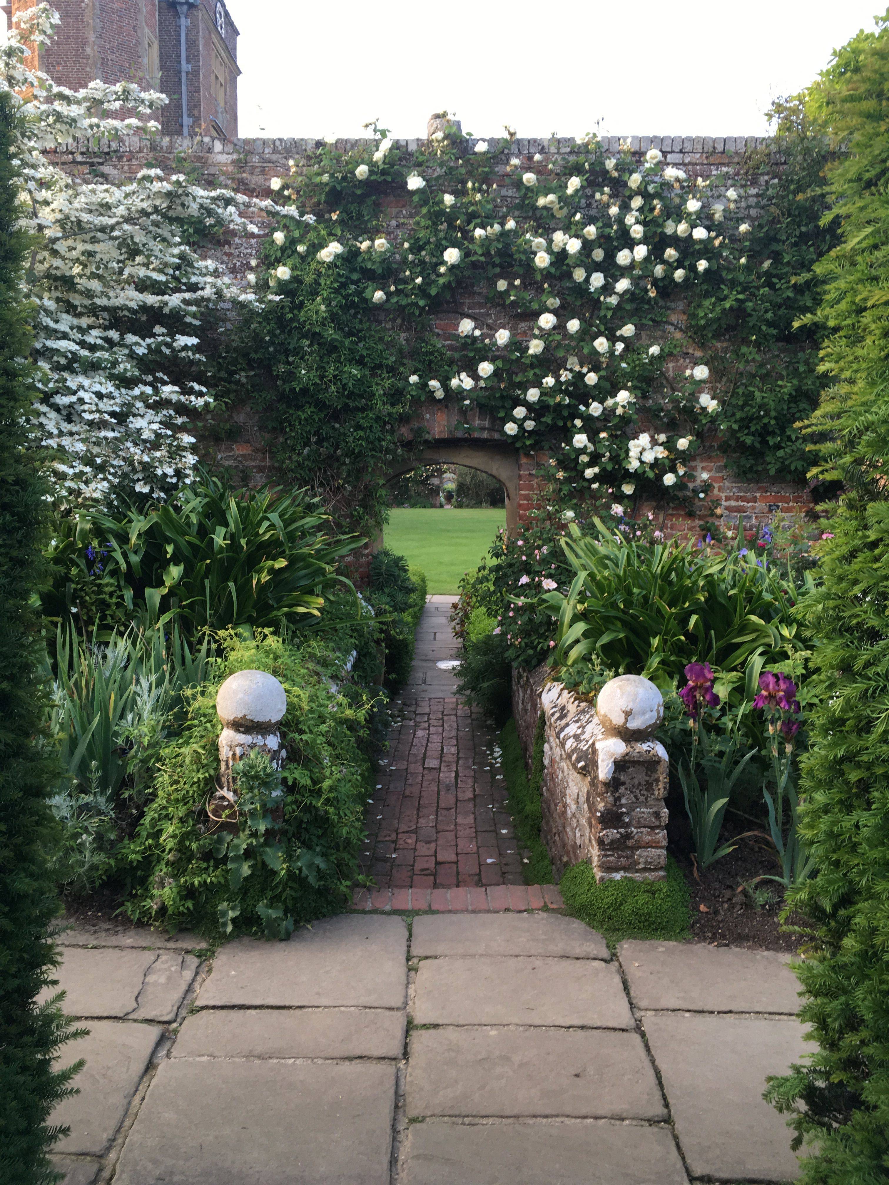 White Gardens
