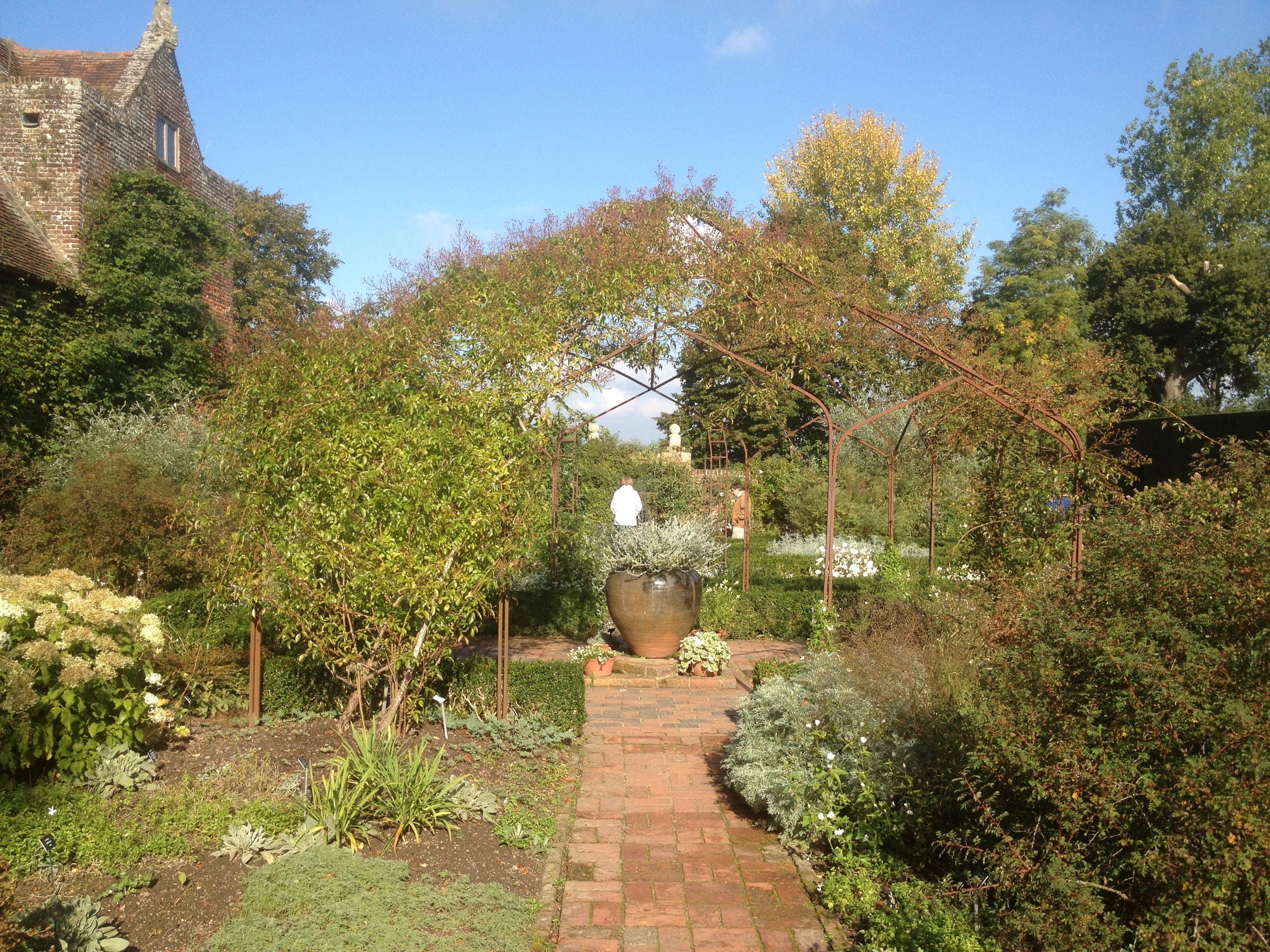 The Original White Garden