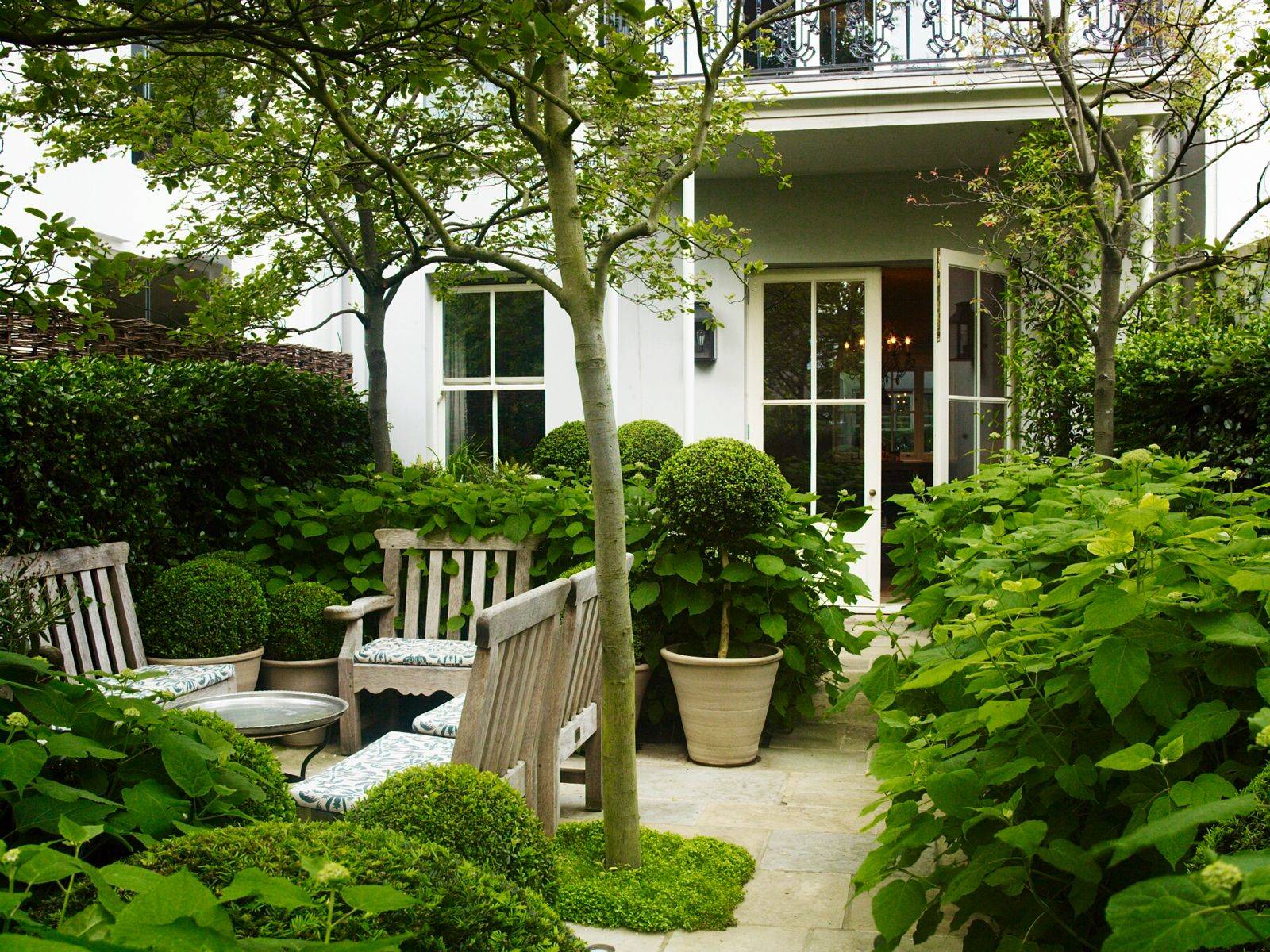 Luciano Giubbilei Chelsea Garden Design