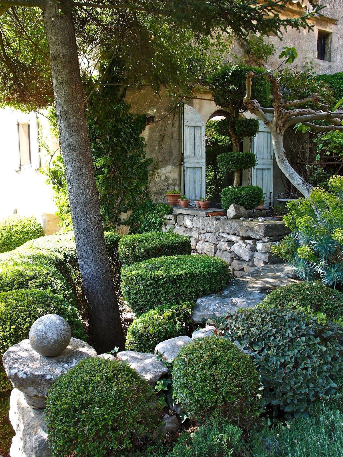 Mediterranean Provence Garden Mediterranean Garden Design Provence