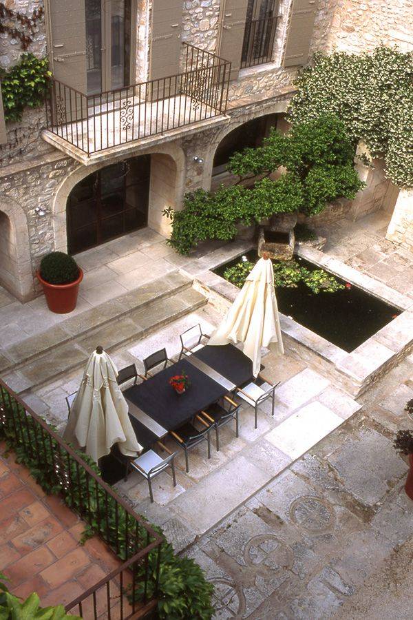 Chjpg French Country Garden