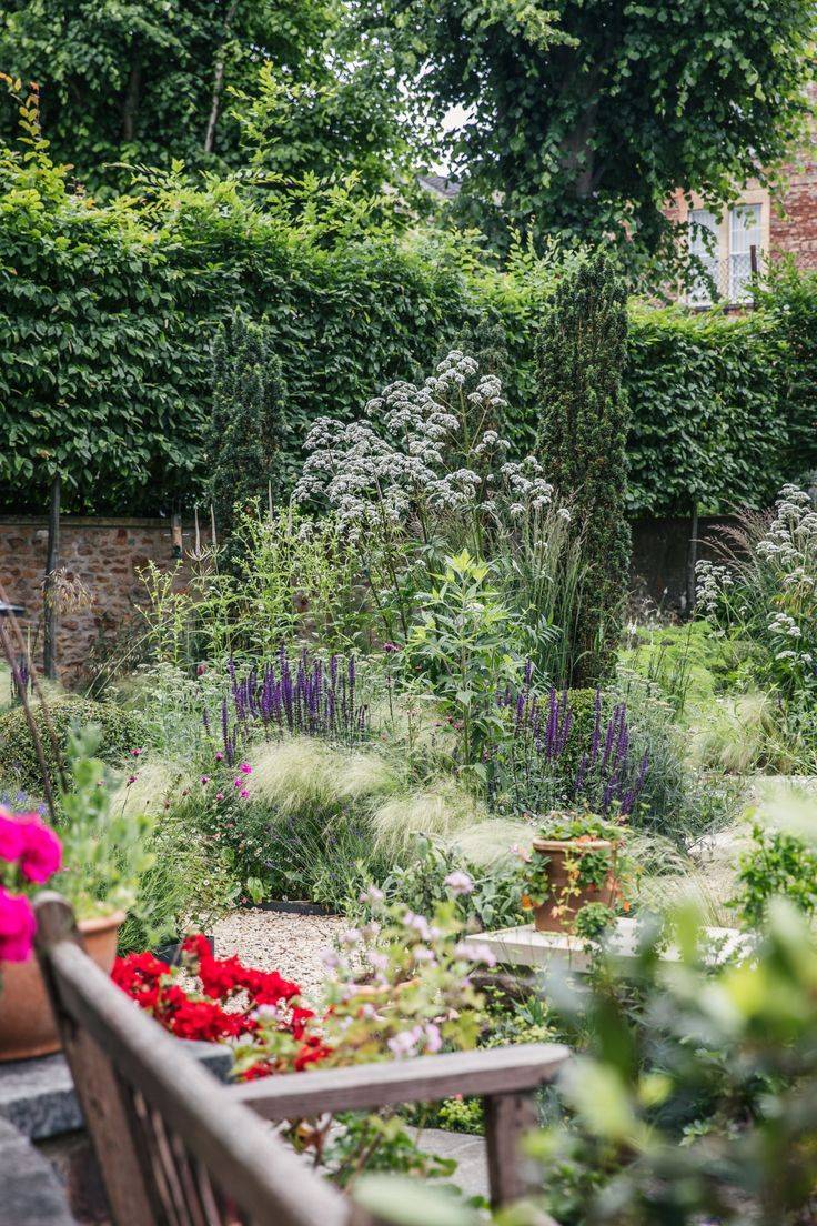 French Country Style Courtyard Gardens
