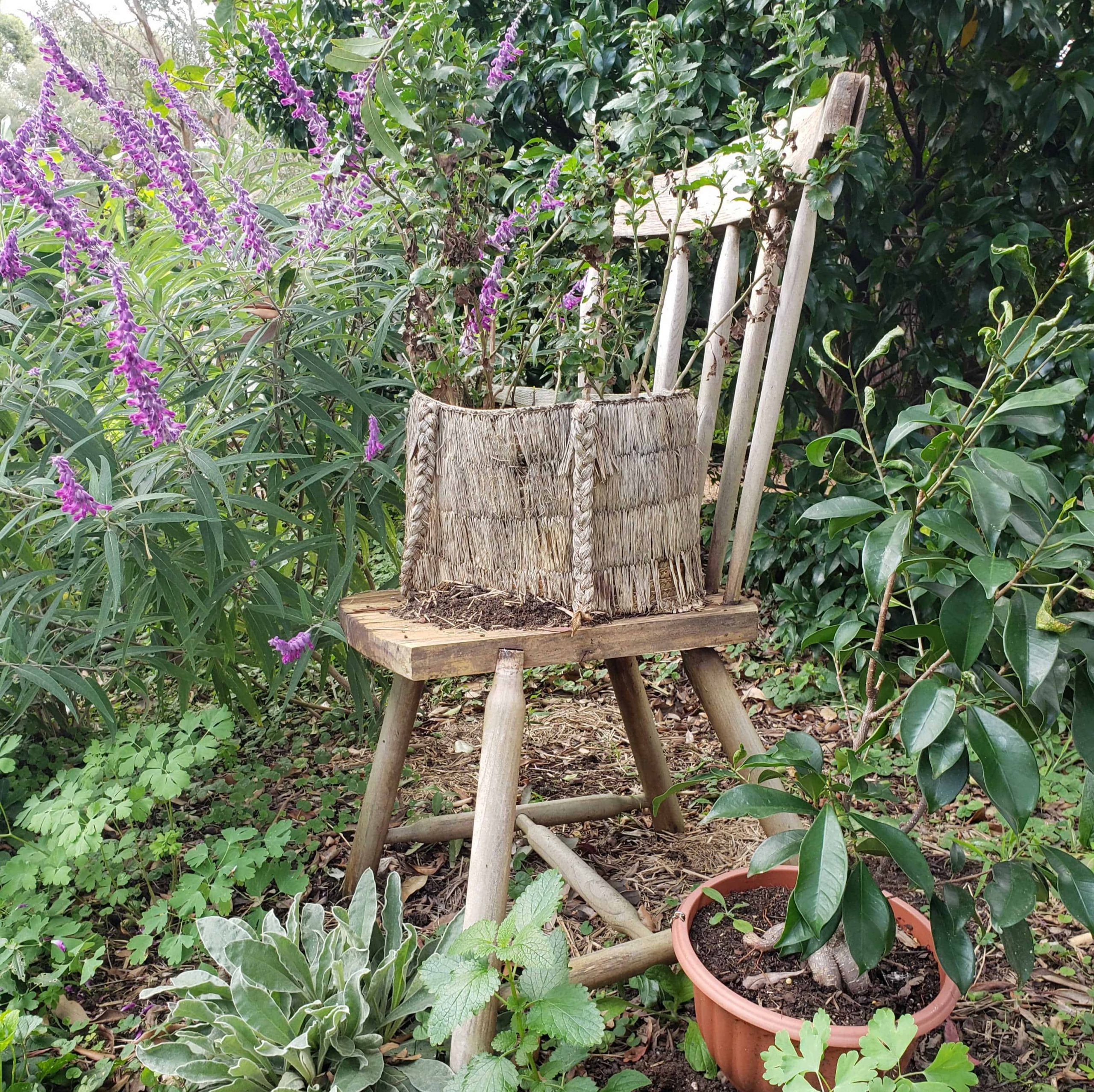 Gardenchairplantersdecoratingideas