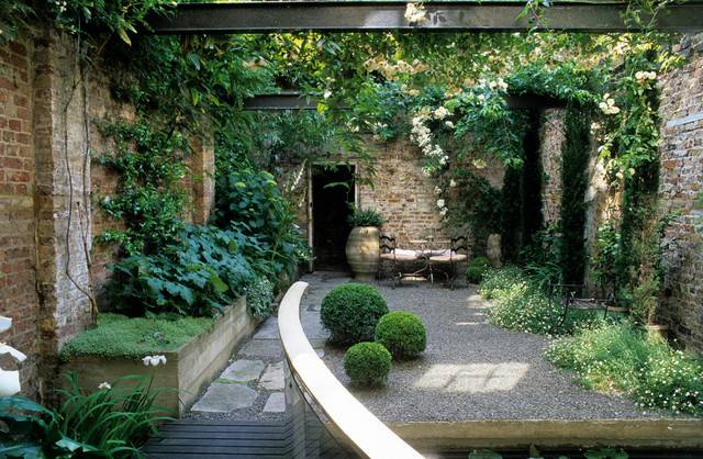 French Courtyard Gardens Google Search French Country Backyard