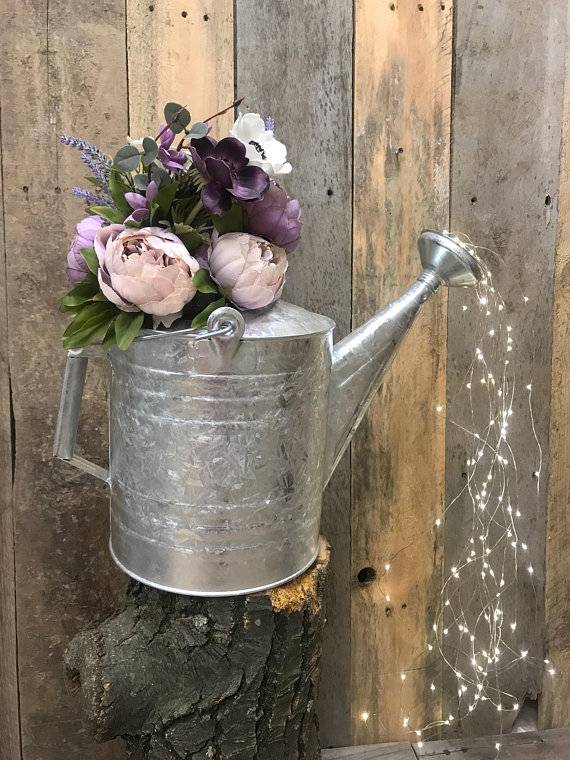 Stunning Watering Cans Decor Ideas