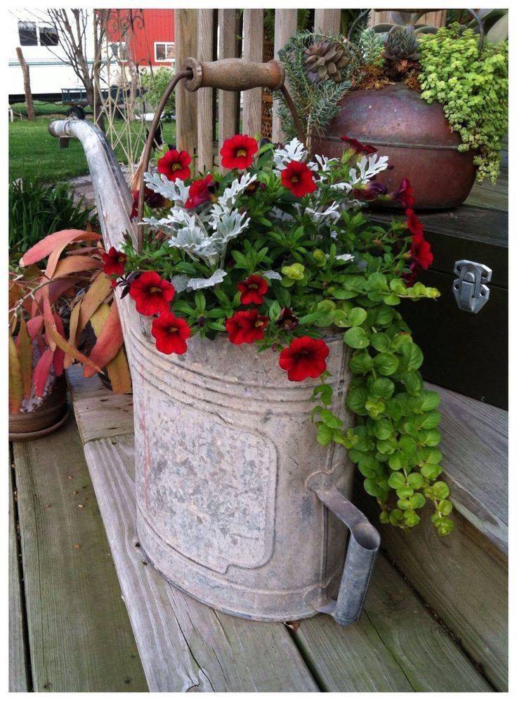 Stunning Watering Cans Decor Ideas