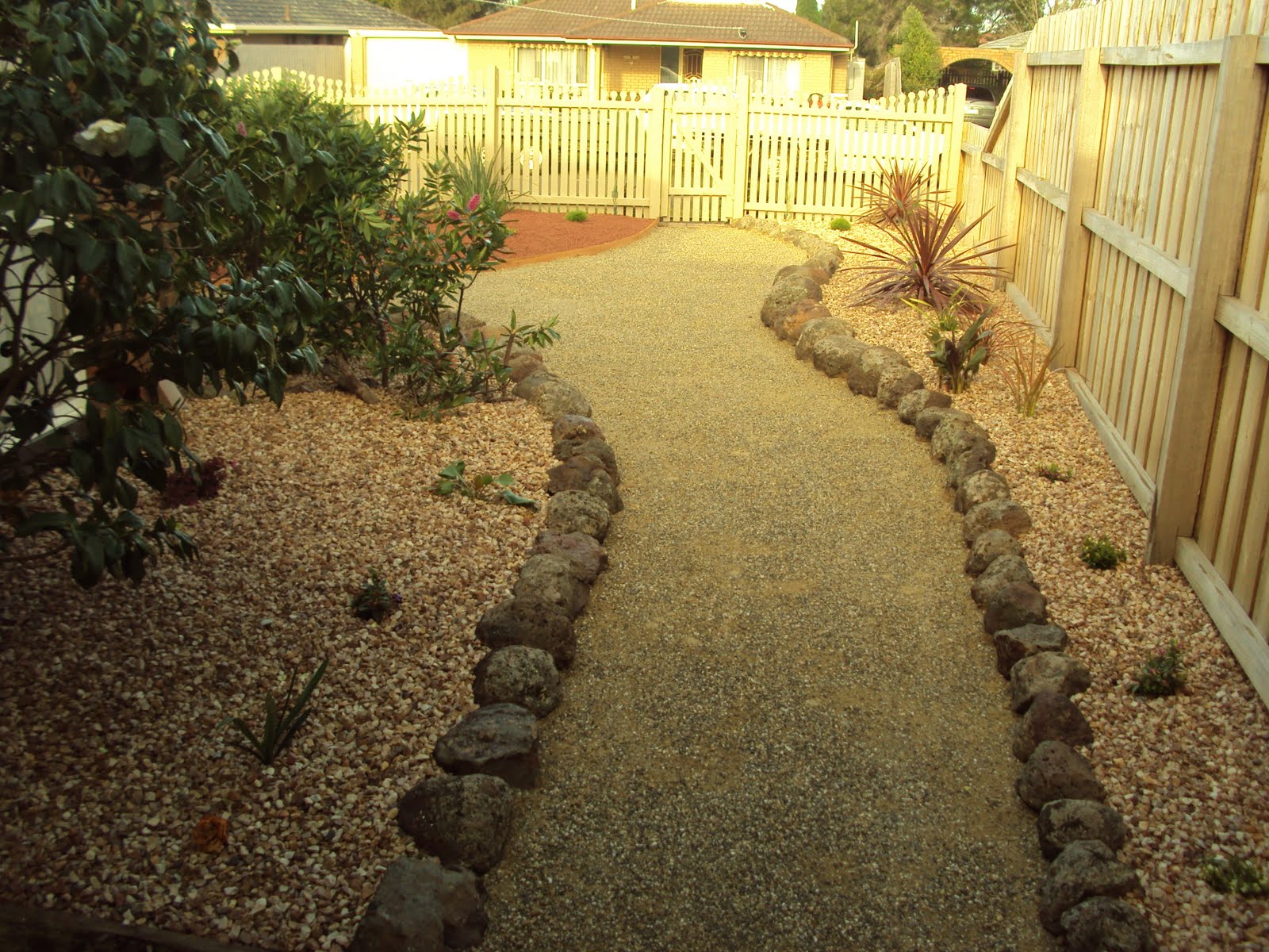 Low Maintenance Front Yard Landscaping Ideas