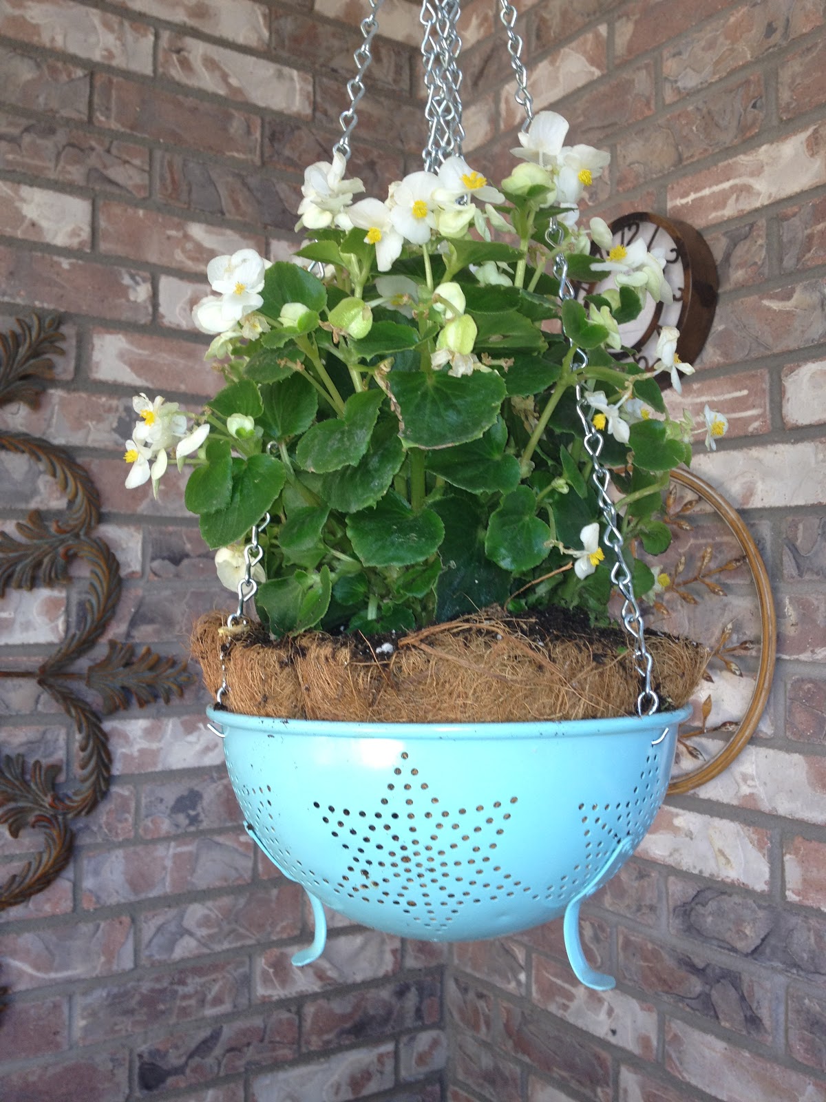 Repurposed Summer Planters Summer Planter