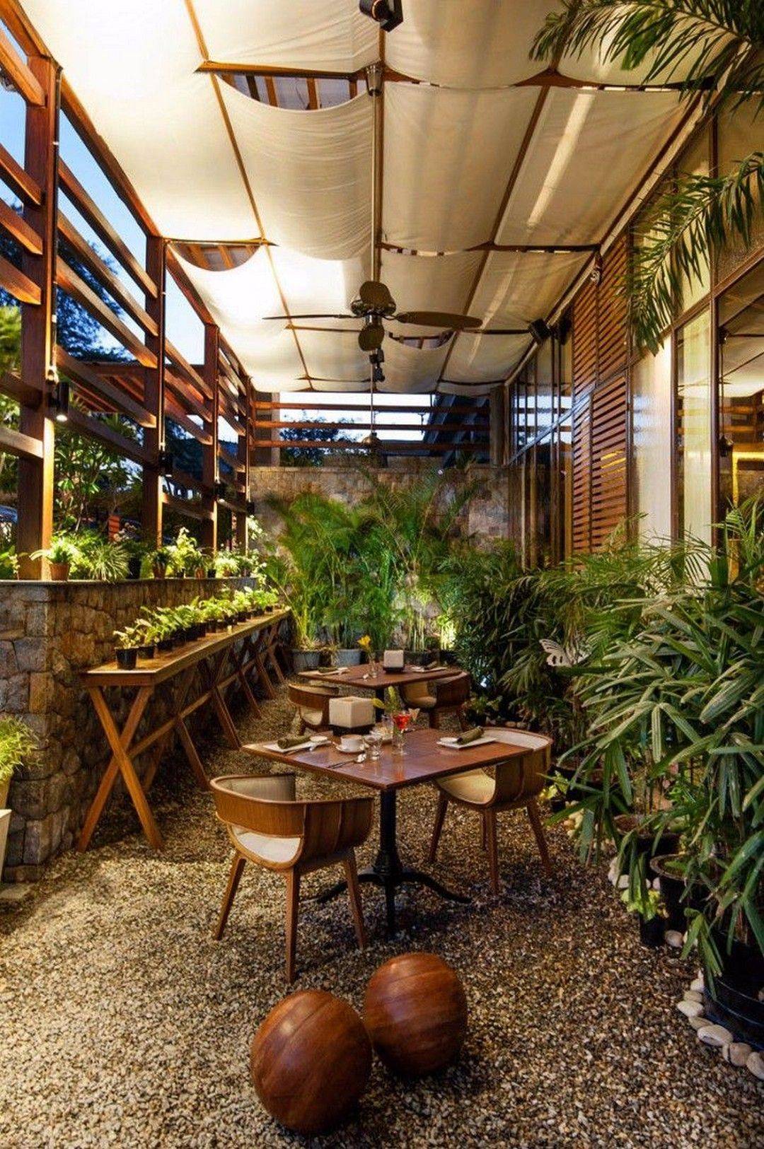 Pretty Outdoor Restaurant Patio Design Ideas