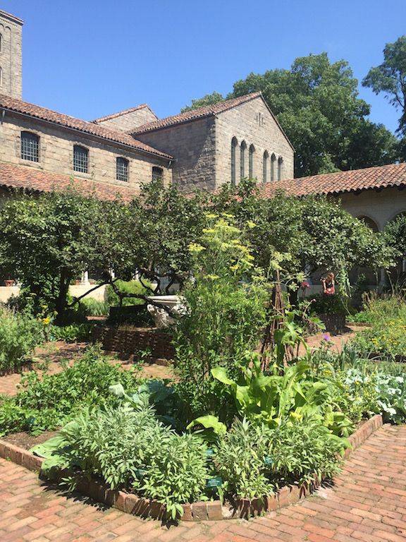 Uchicago Swift Hall Cloister Garden Culliton Quinn