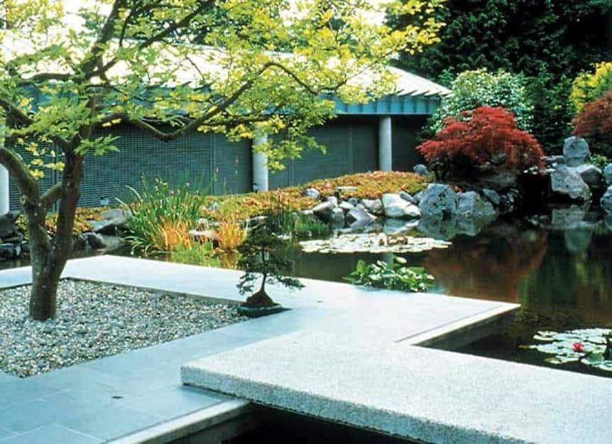 Zen Courtyard Modern Japanese Garden