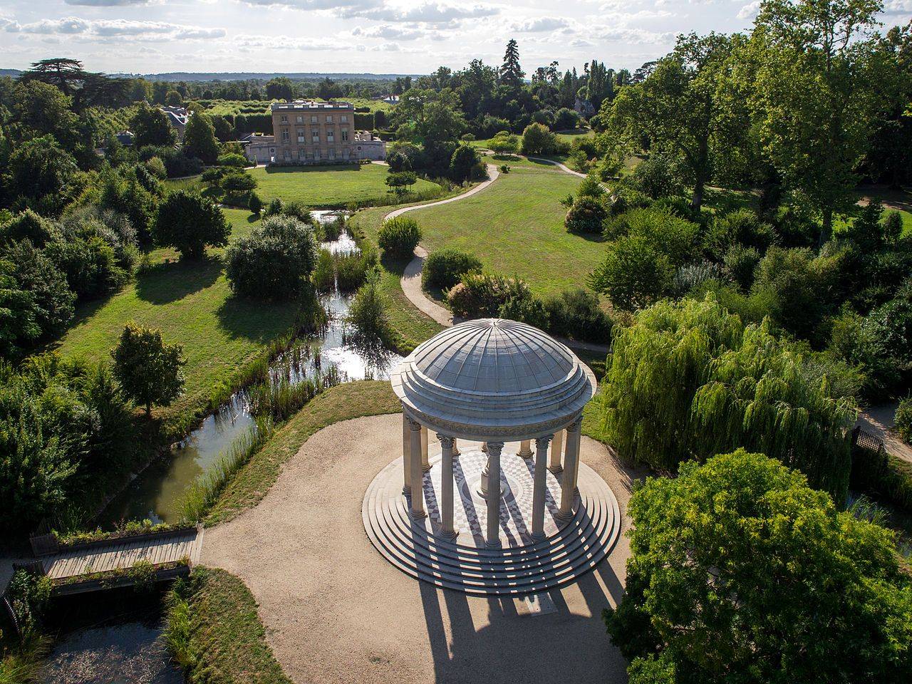 Le Petit Trianon Gardens