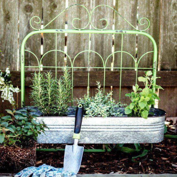 Greenhouse Flowers Metal Bucket Set