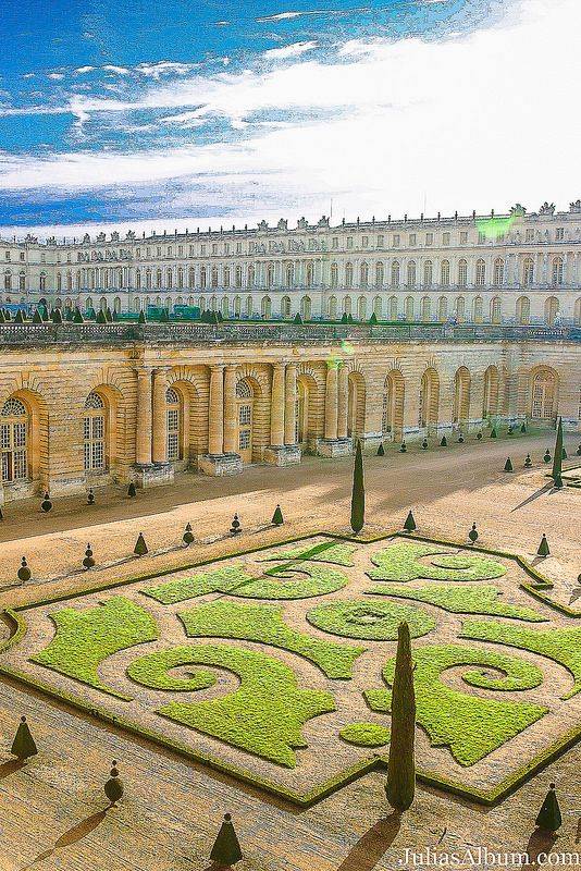 Marie Antoinettes Private Garden
