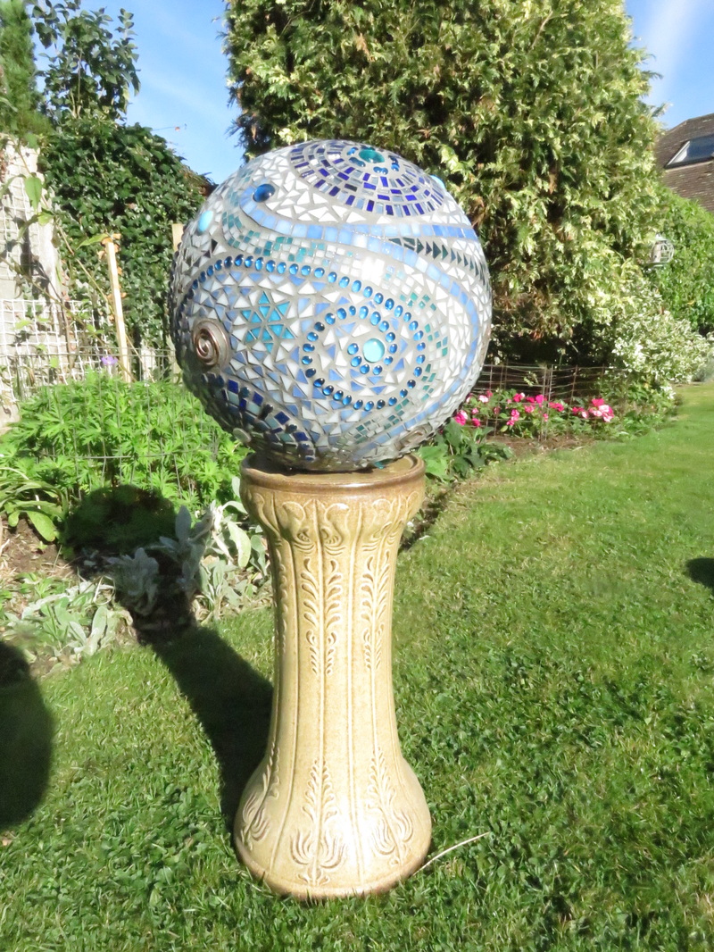 Beautiful Diy Garden Ball Ideas