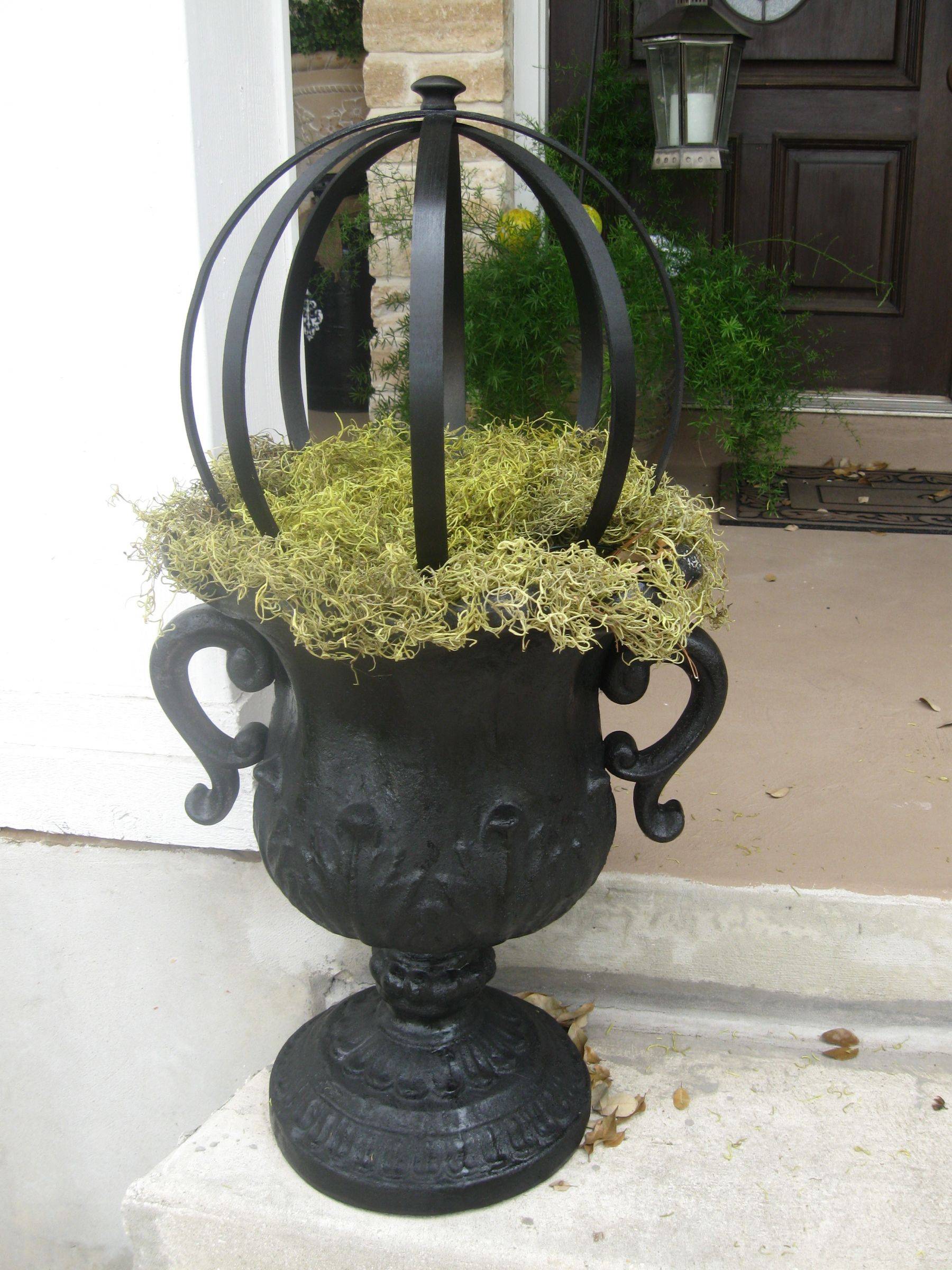 Antique Style Metal Wire Hanging Orb Planter Cages Set